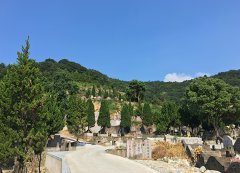 宁波市鄞州区育王公墓"